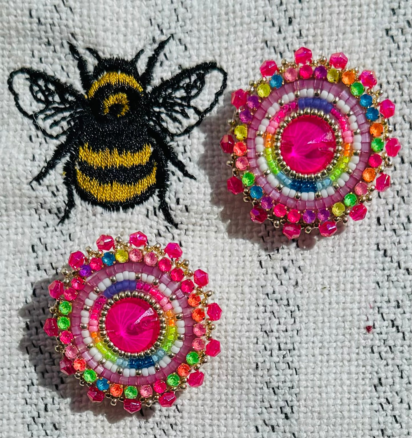 HOT PINK SPLASH STUDS