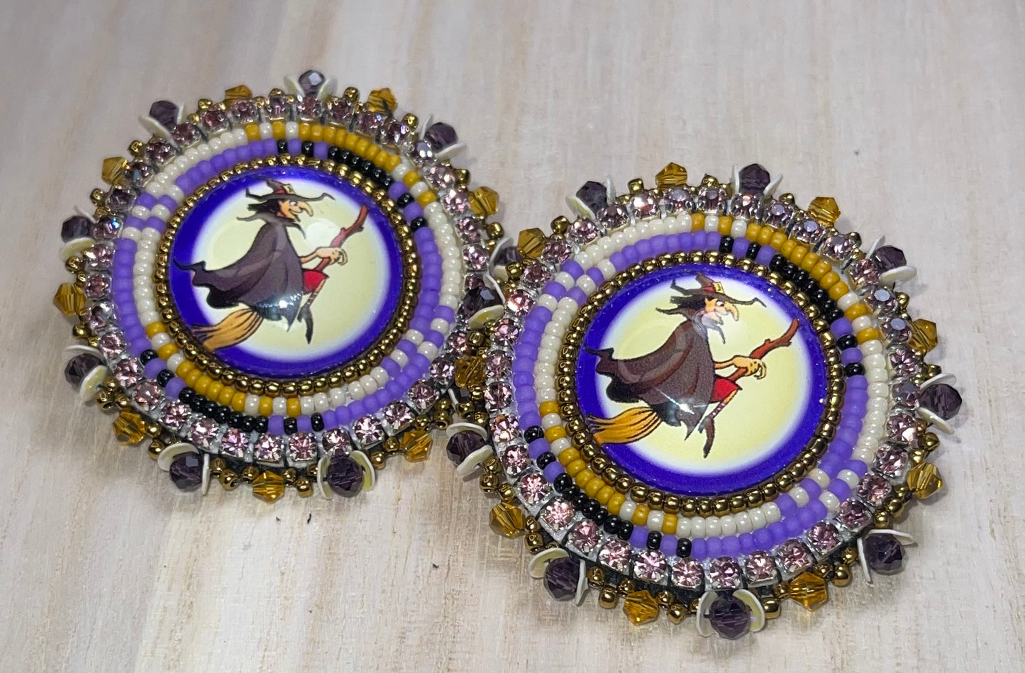 Witchy stud earrings